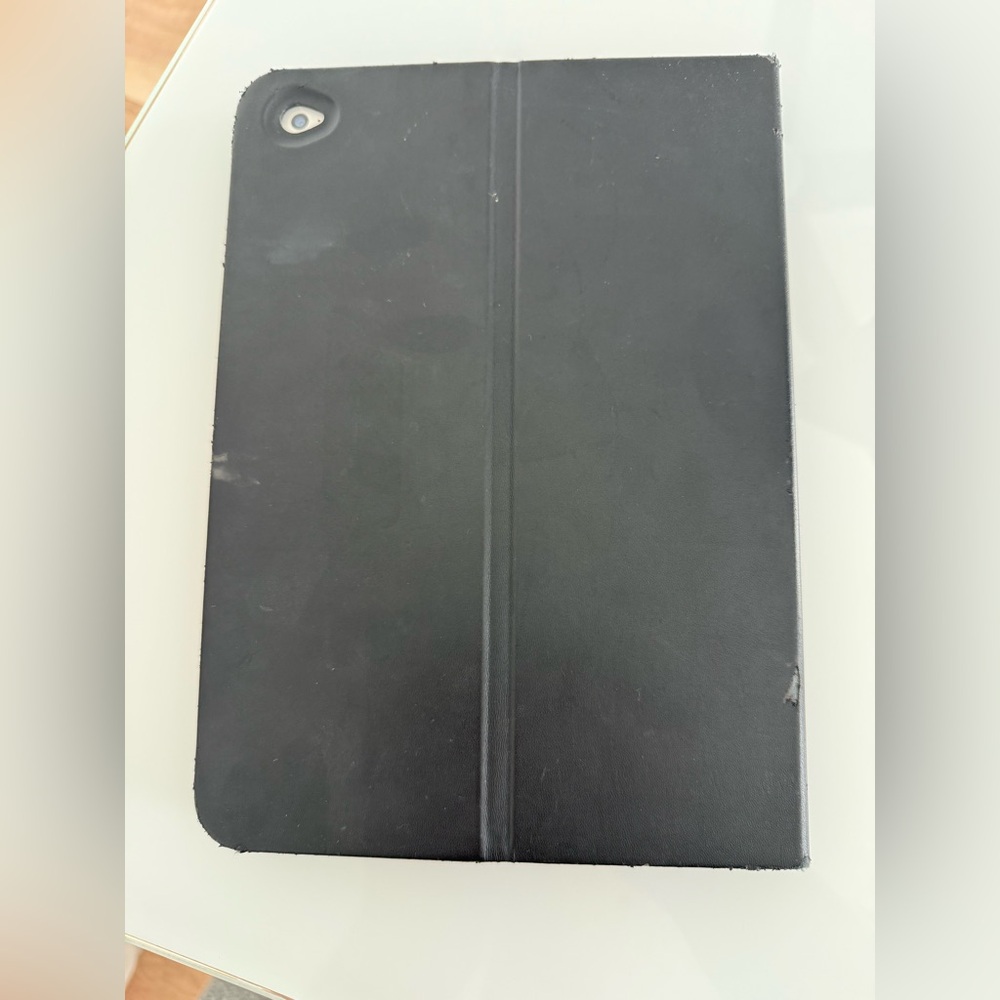 Apple iPad Air 2 with Anker Keyboard Case - Picture 7 of 7